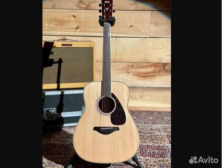 Акустическая Гитара Yamaha + Аксессуары
