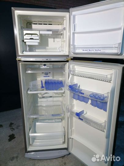 Холодильник whirlpool