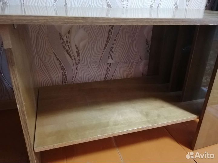 Журнальный стол