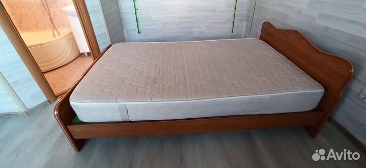 Кровать с матрасом 120/190