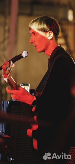 Преподаватель по гитаре