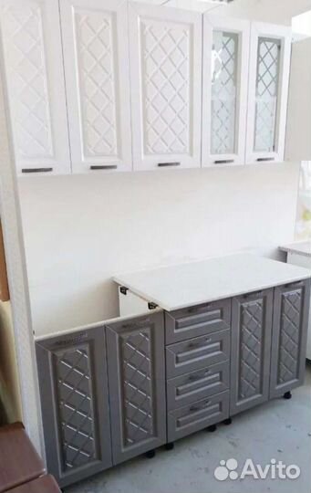 Новый кухонный гарнитур, кухня 1,6 м
