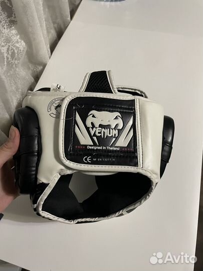 Шлем боксерский Venum Challenger 2.0 Black/White