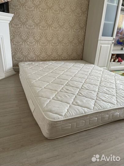 Матрас 160х200 бу