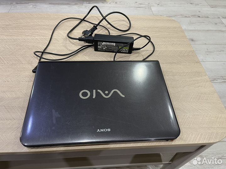 Ноутбук Sony Vaio PCG-61211V
