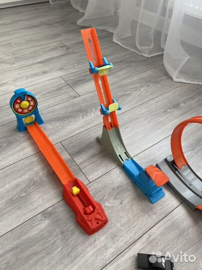 Трек hot wheels
