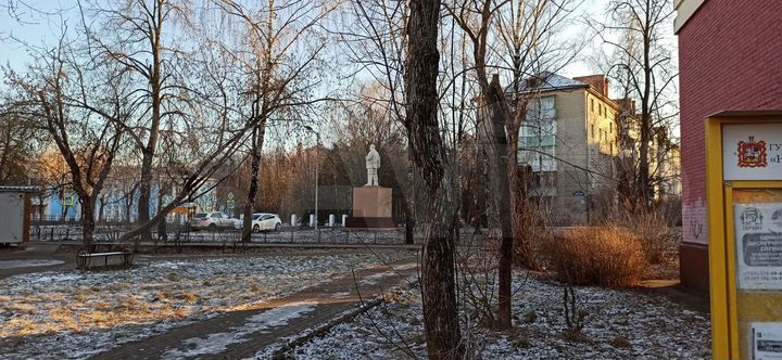 Комната 16 м² в 3-к., 1/3 эт.