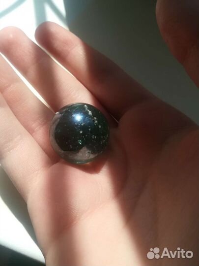 Стеклянный шарик (диаметром 2,5 см.)