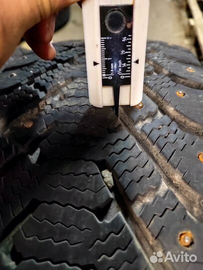 Goodyear UltraGrip 500 225/65 R17 102T