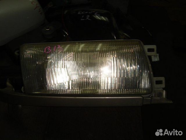 Фара правая Nissan Sunny B13 92-93