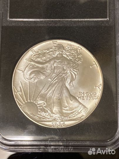 Серебрянный Доллар США 1986 года Шагающая Свобода