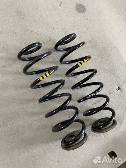 Пружина задняя Volkswagen Golf Plus (Mk5) V (2004–