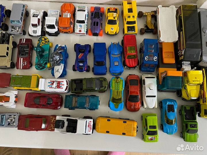 Машинки хотвилс новые