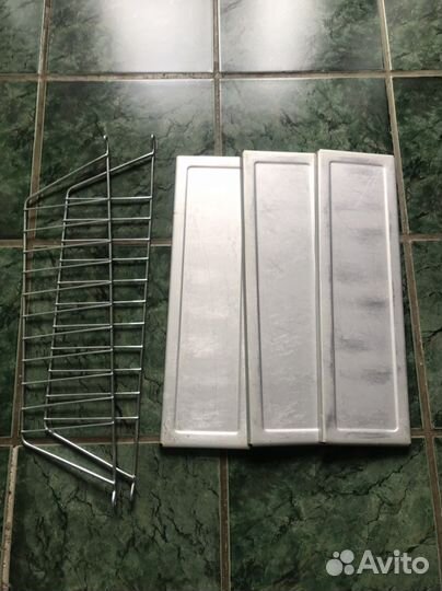 Полка настенная металлическая