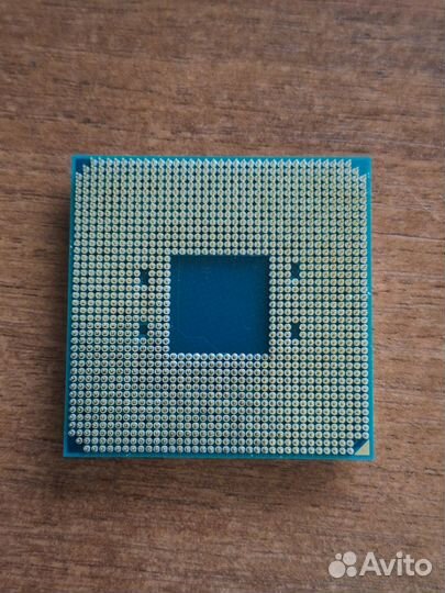 Процессор AMD Ryzen 3 1200 AF