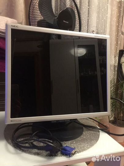 Монитор NEC