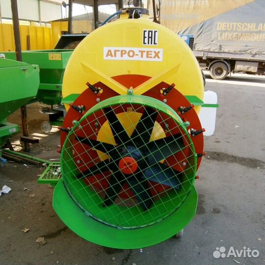 Опрыскиватель Агро-Тех ОНВ-600, 2024