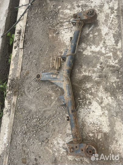 Задняя балка Hyundai Tradjet