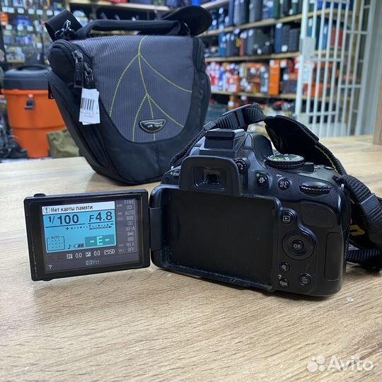 Зеркальный фотоаппарат