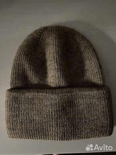 Женская шапка