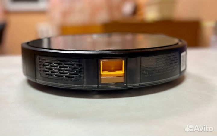 Умный робот-пылесос redmond RV-R650S WiFi