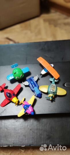 Киндер машинки, самолетики, корабли и паравозики