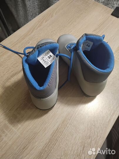 Лыжные ботинки