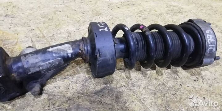 Амортизатор передний Volkswagen Touareg 2 2012