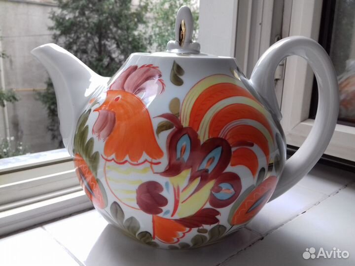 Чайник Украина, чашки глиняные, на подставке