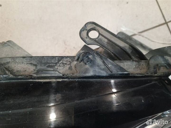 Фара правая Toyota Camry