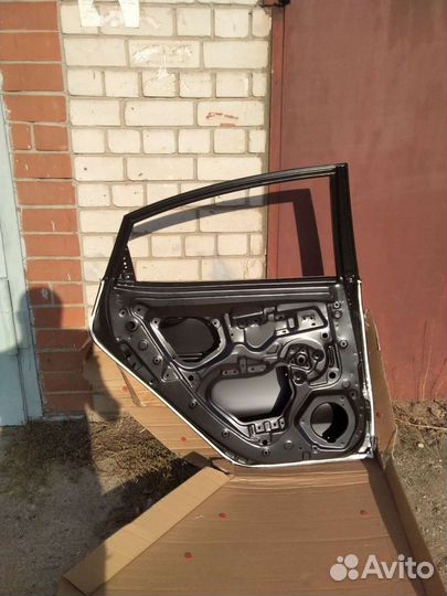 Дверь Kia Rio 3 Седан