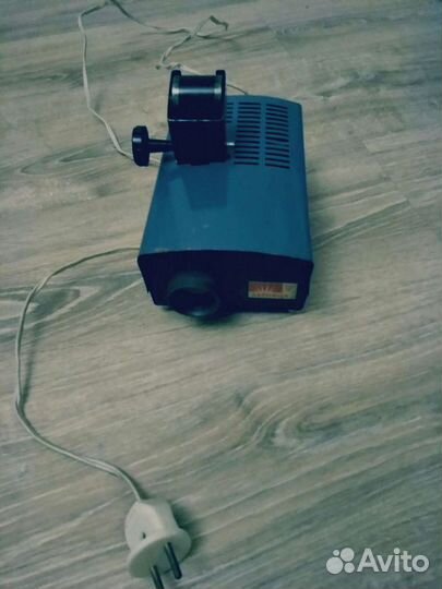 Фильмоскоп Зарница фильмопроектор с диафильмами