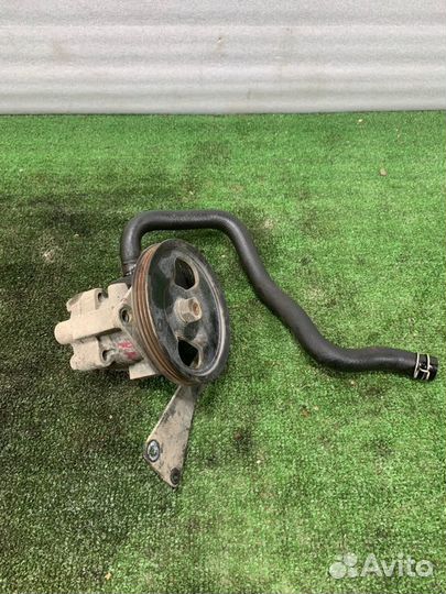 Насос гидроусилителя руля Nissan Almera Classic