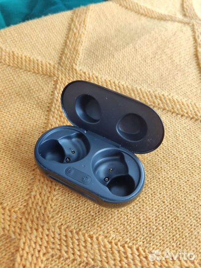 Беспроводные наушники Samsung Galaxy Buds