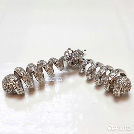 Золотые серьги с бриллиантами 750 пробы