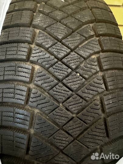 Pirelli Ice Zero 2.25/60 R18 103H