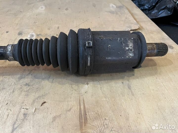 BMW 3 E92 E90 привод передний левый