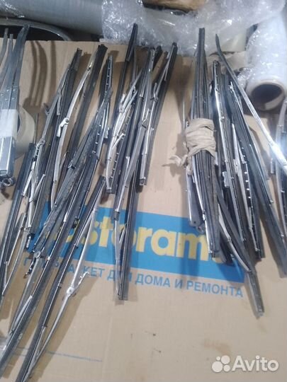 Поводки и щетки для газ 21