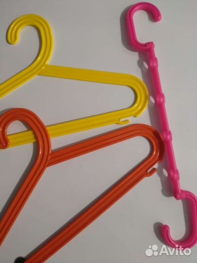 Вешалки Плечики 5 штук и крючок