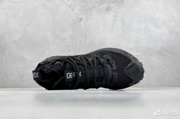 Кроссовки Nike goretex