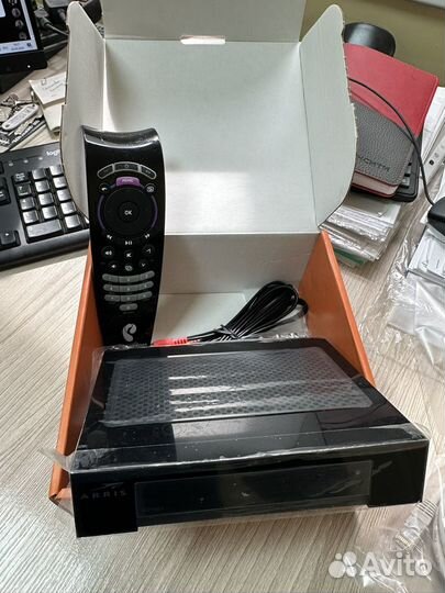 Продам комплект wi fi роутер и тв приставку