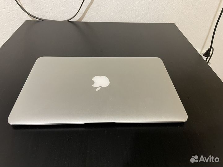 Macbook air 11 mid 2011