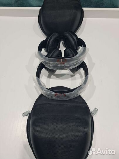 Беспроводные наушники новые