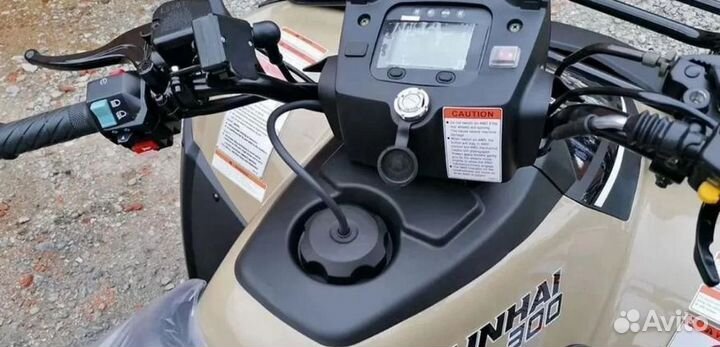 Квадроцикл Linhai Yamaha D 300 4WD бежевый