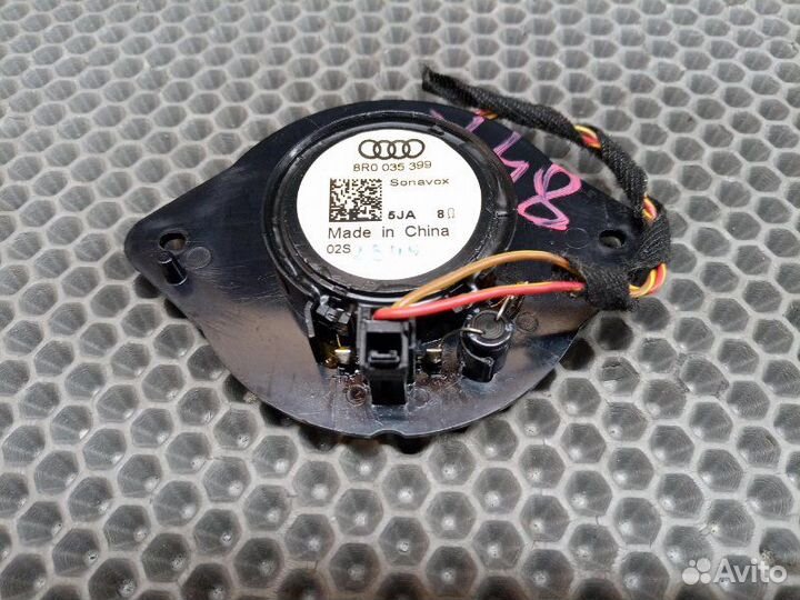 Динамик на торпедо Audi Q5 / A4 / A5 / S5