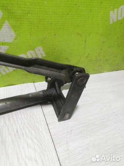 Трапеция стеклоочистителей Фольксваген Гольф 3 В