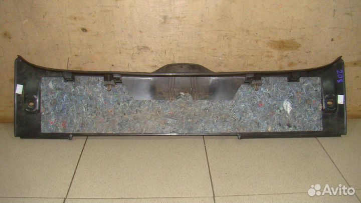 Обшивка багажника Peugeot 208