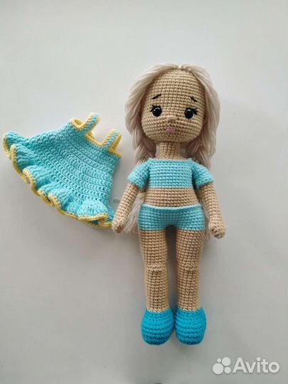 Кукла ручной работы вязаная Варюша