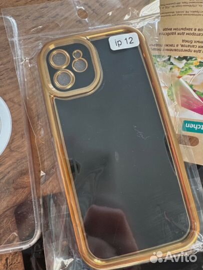 Чехол на iPhone 12 новый