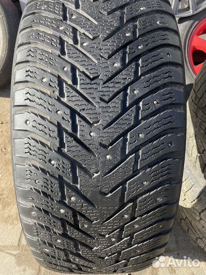 Nokian Tyres Hakkapeliitta 8 SUV 285/60 R18 116T